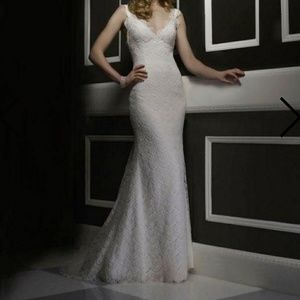 Robert Bullock 'Avery' Wedding Dress